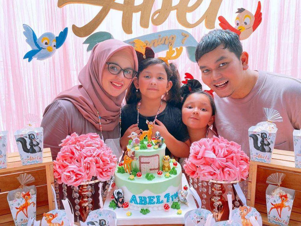 potret keluarga Indra Bekti (instagram.com/indrabekti)