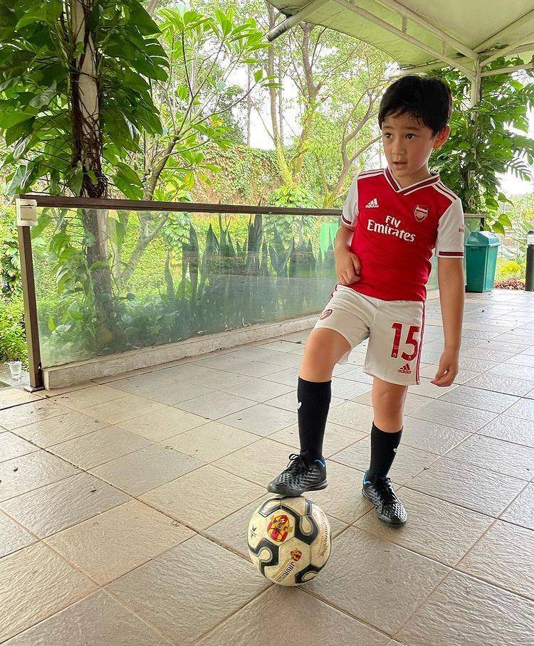 Rafathar lulus (instagram.com/shela_lala96)