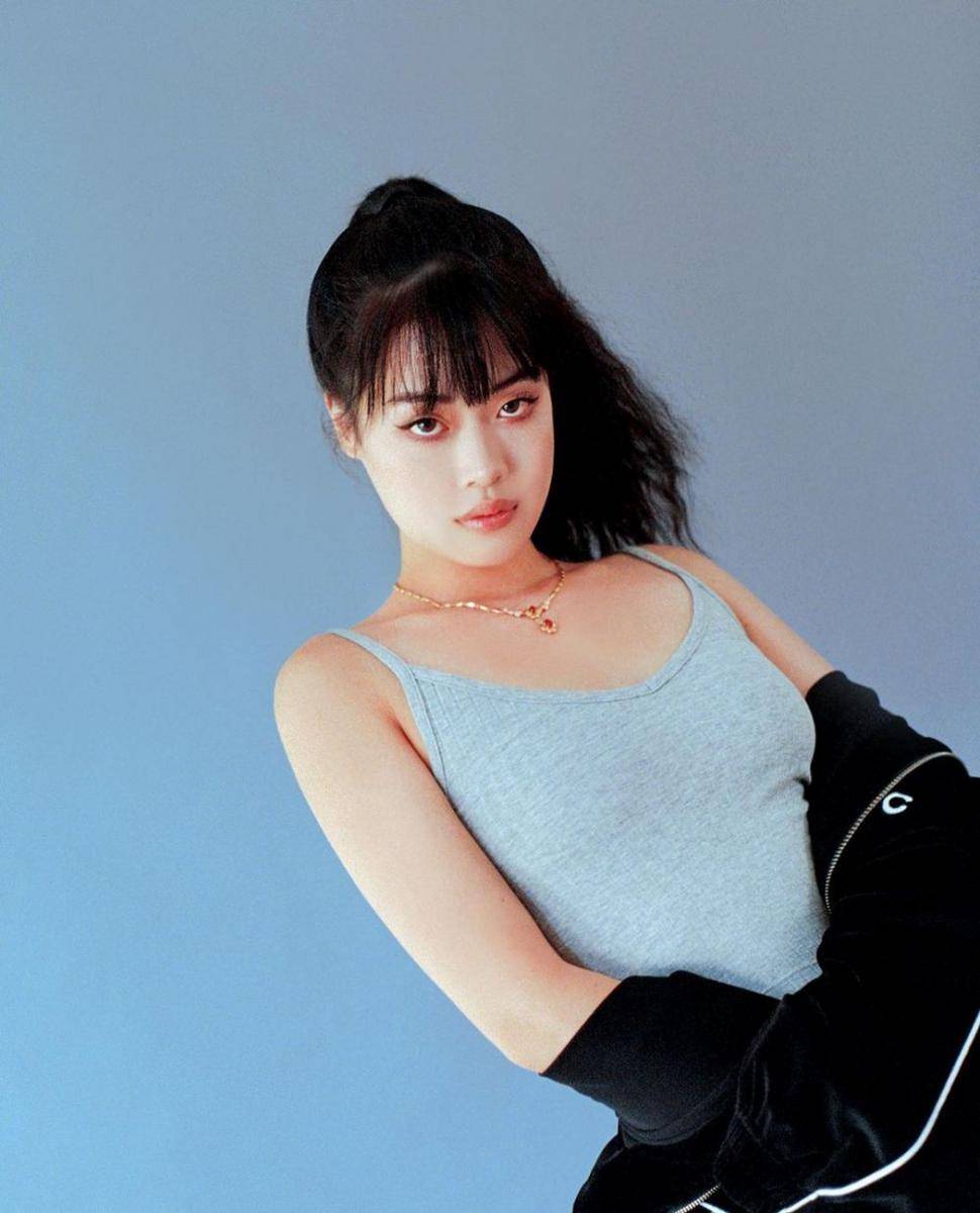 DeVita (instagram.com/lilchoster)