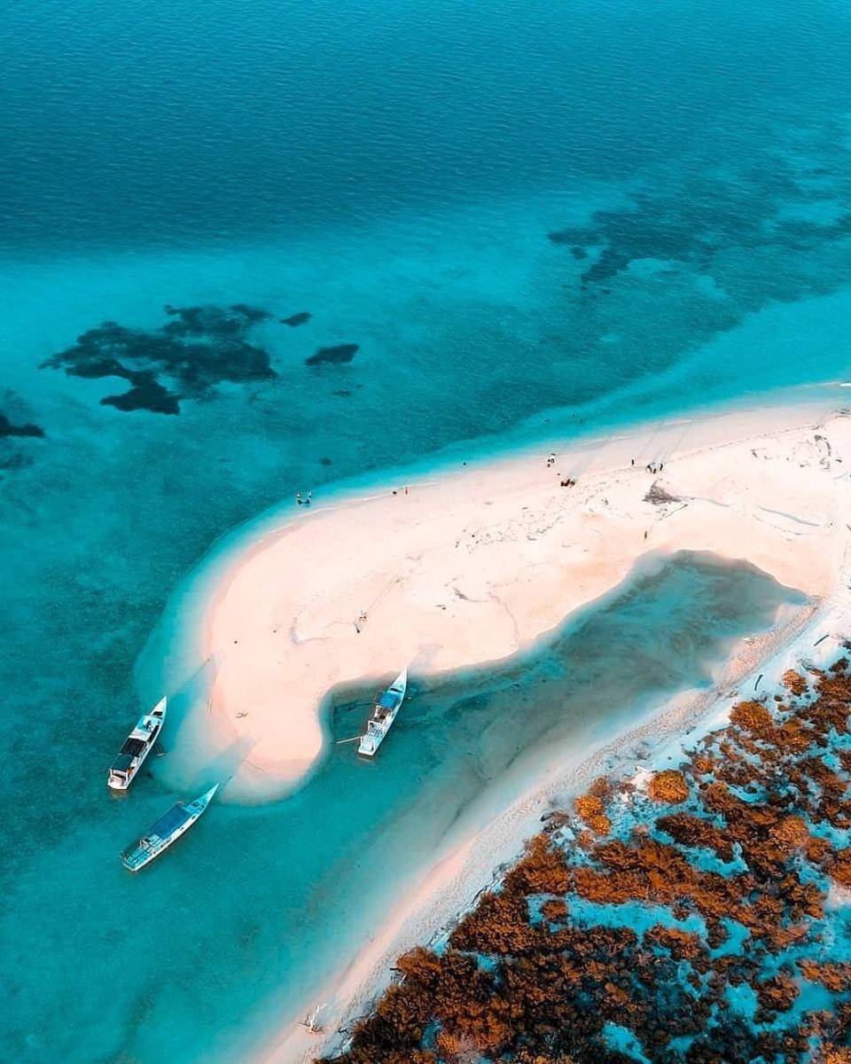 Pulau Lantigiang (instagram.com/pulonesiatrip)