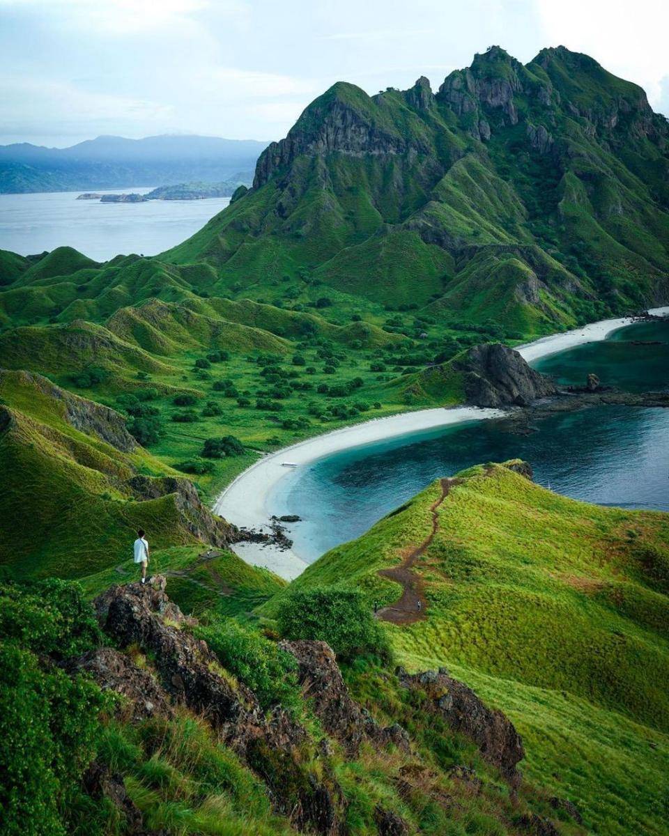 Pulau Padar, Nusa Tenggara Timur (instagram.com/sisitimur)