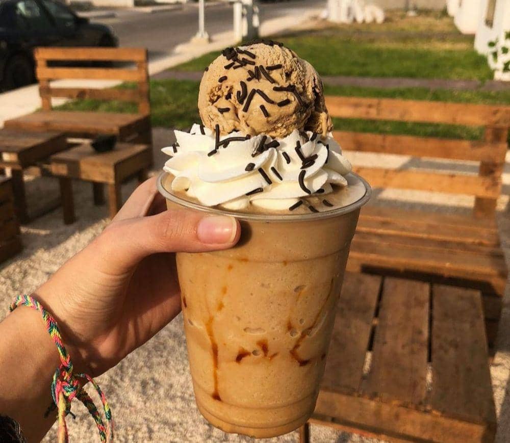 frappé (Instagram.com/puntofrio_mid)