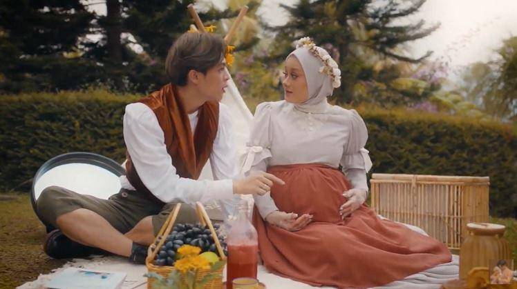 maternity Dinda Hauw (Youtube.com/Rein TV)