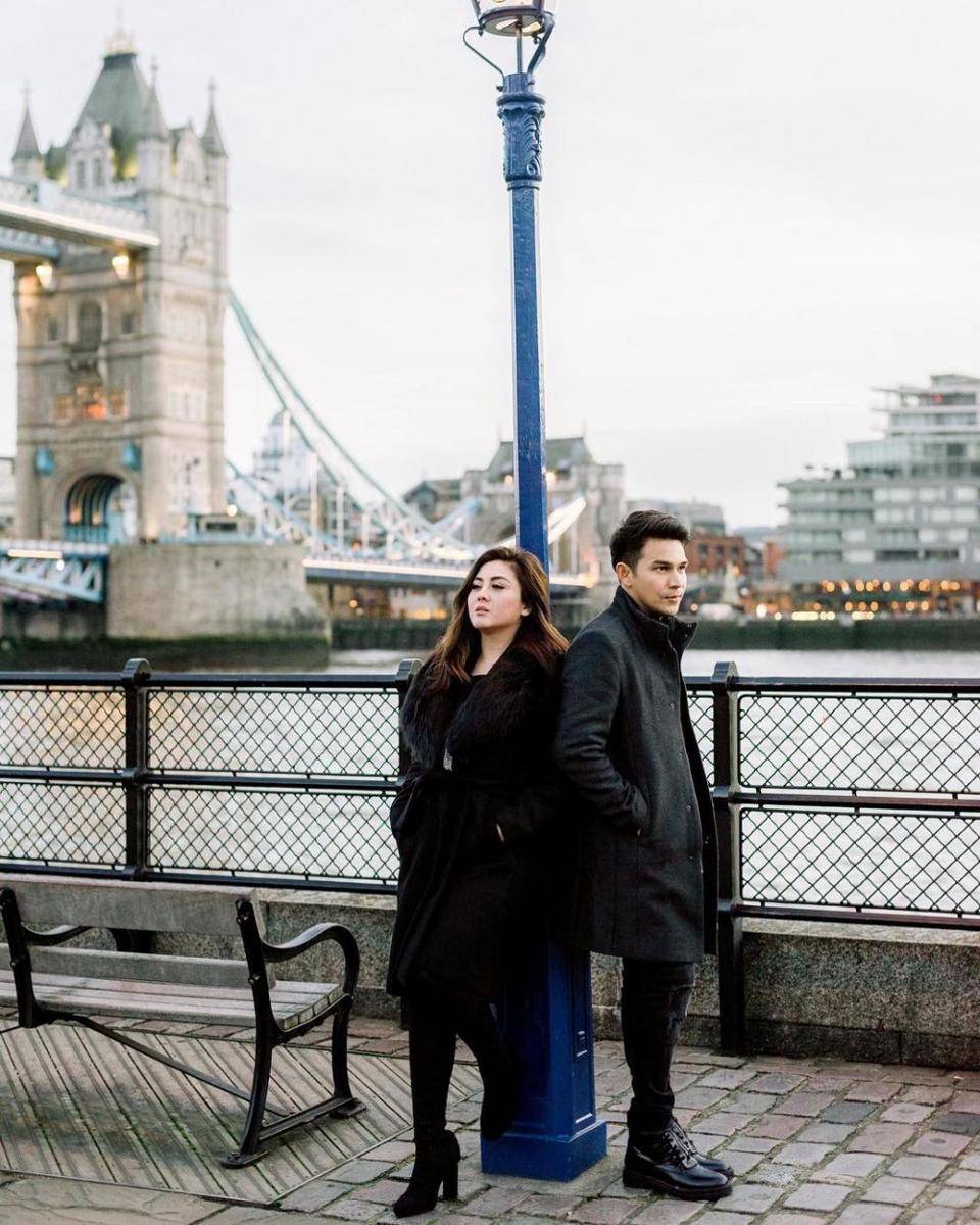Jonathan Frizzy dan Dhena Aldhalia Devanka (instagram.com/ijonkfrizzy)