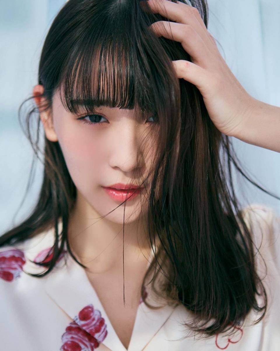 Nana Asakawa (instagram.com/asakawa_nana)