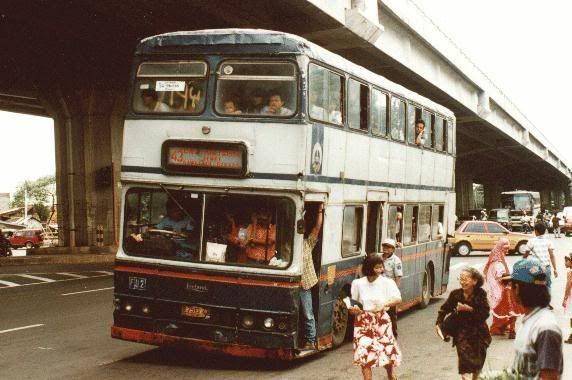 Bus tingkat Leyland Atlantea (Pinterest)