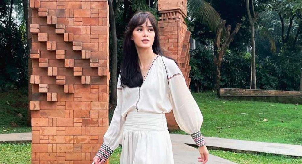 10 Potret Menawan Renata Kusmanto di Usia 38 Tahun, Seolah Gak Menua!