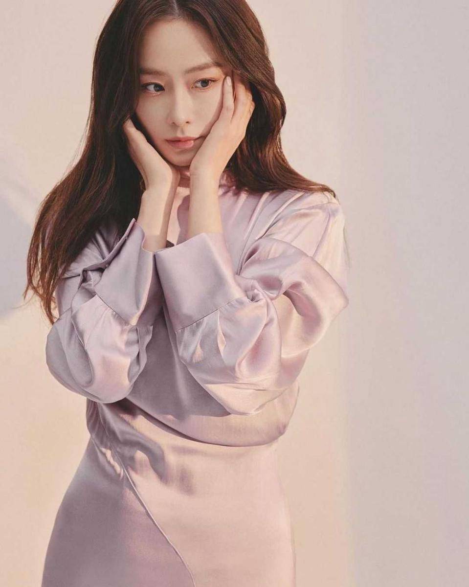 Hong Soo Hyun (instagram.com/soo_hyun_hong)