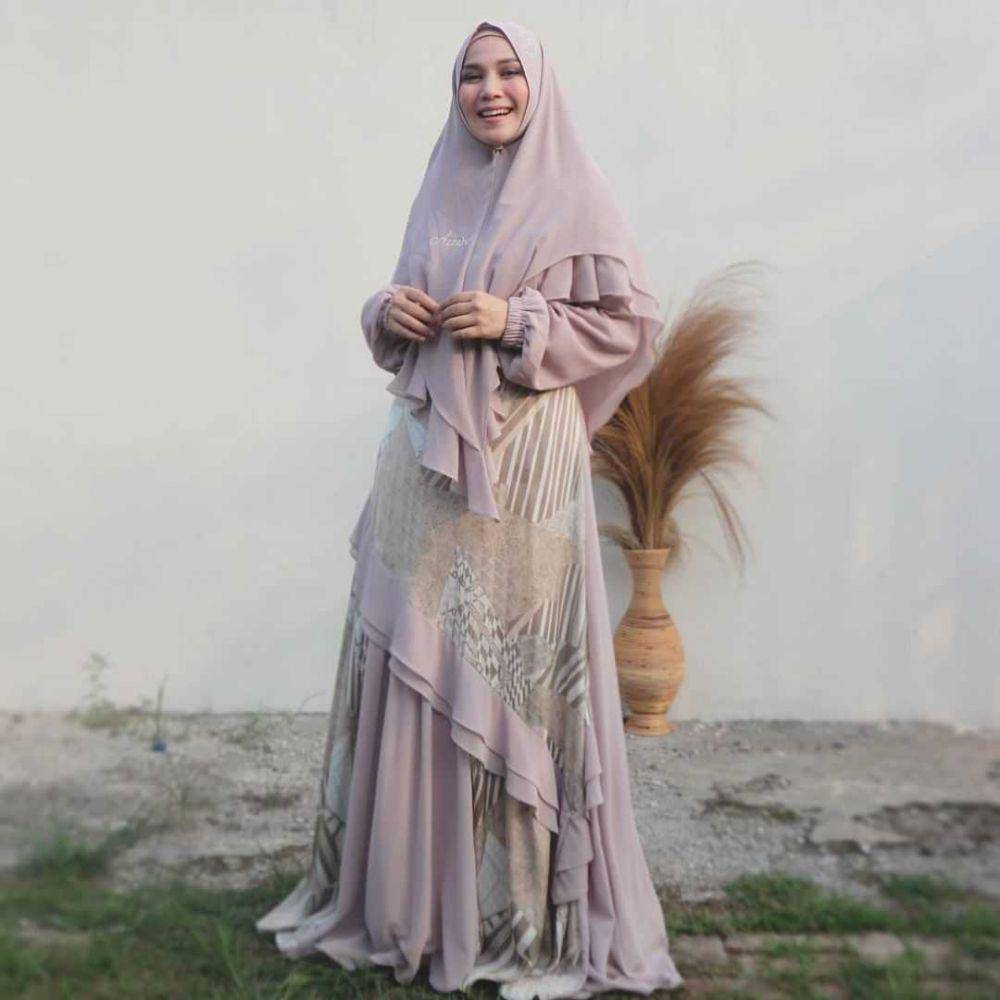 Puput Melati (instagram.com/puputmelati)
