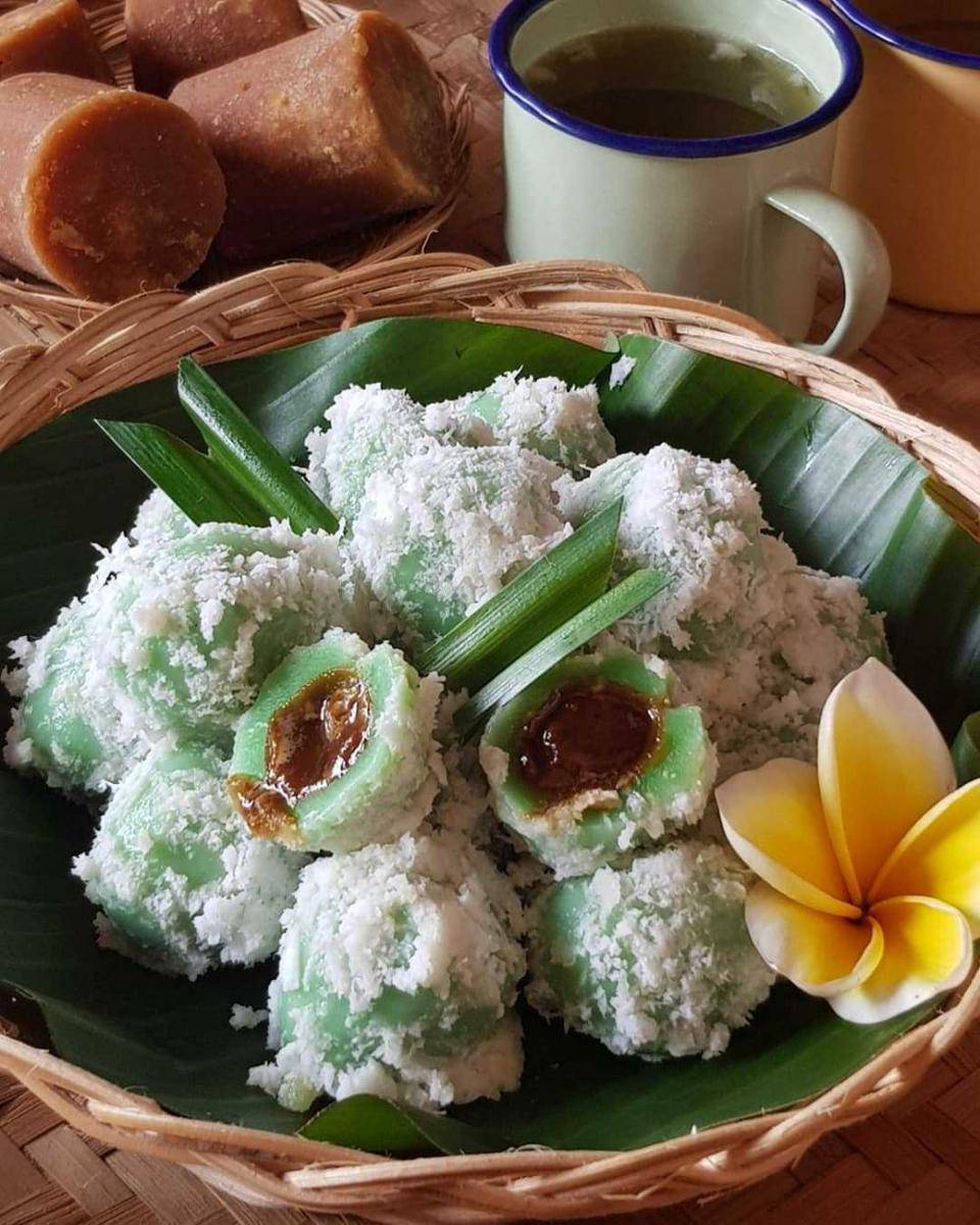 Klepon manis (instagram.com/dapoersikoko)