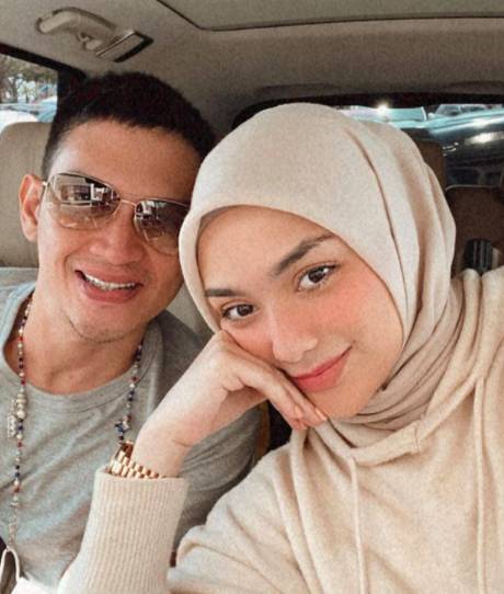 Keharmonisan Rezky Adhitya dan istri (instagram.com/thereal_rezkyadhitya)