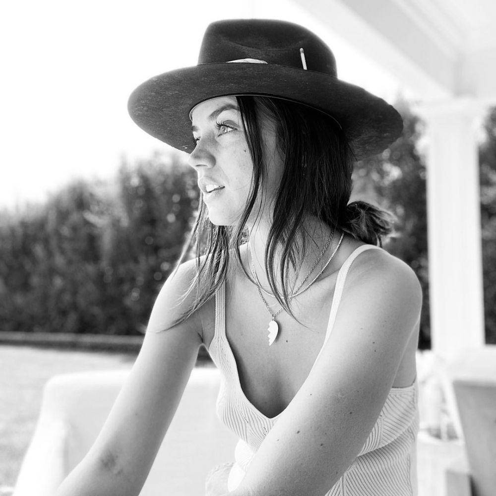 Ana de Armas (instagram.com/ana_d_armas)