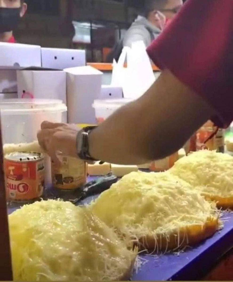 makanan porsi mukbang (instagram.com/wkwkland_real)