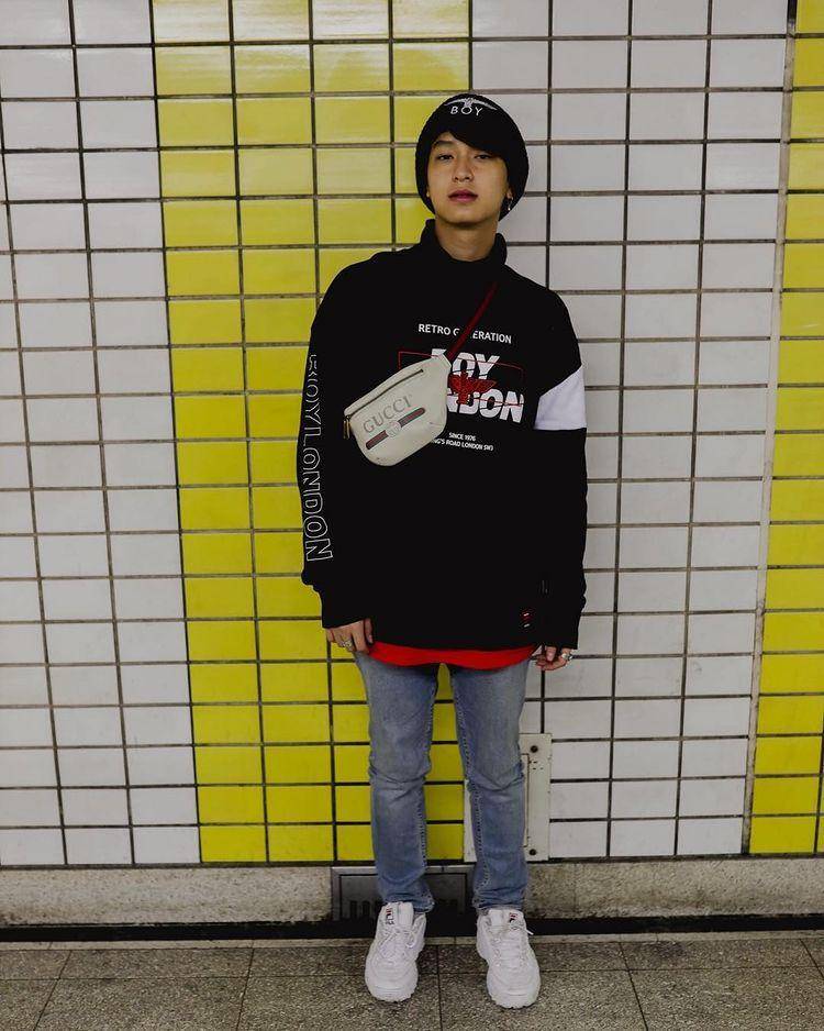 Gaya kasual Chimon Wachirawit (instagram.com/chimonac)