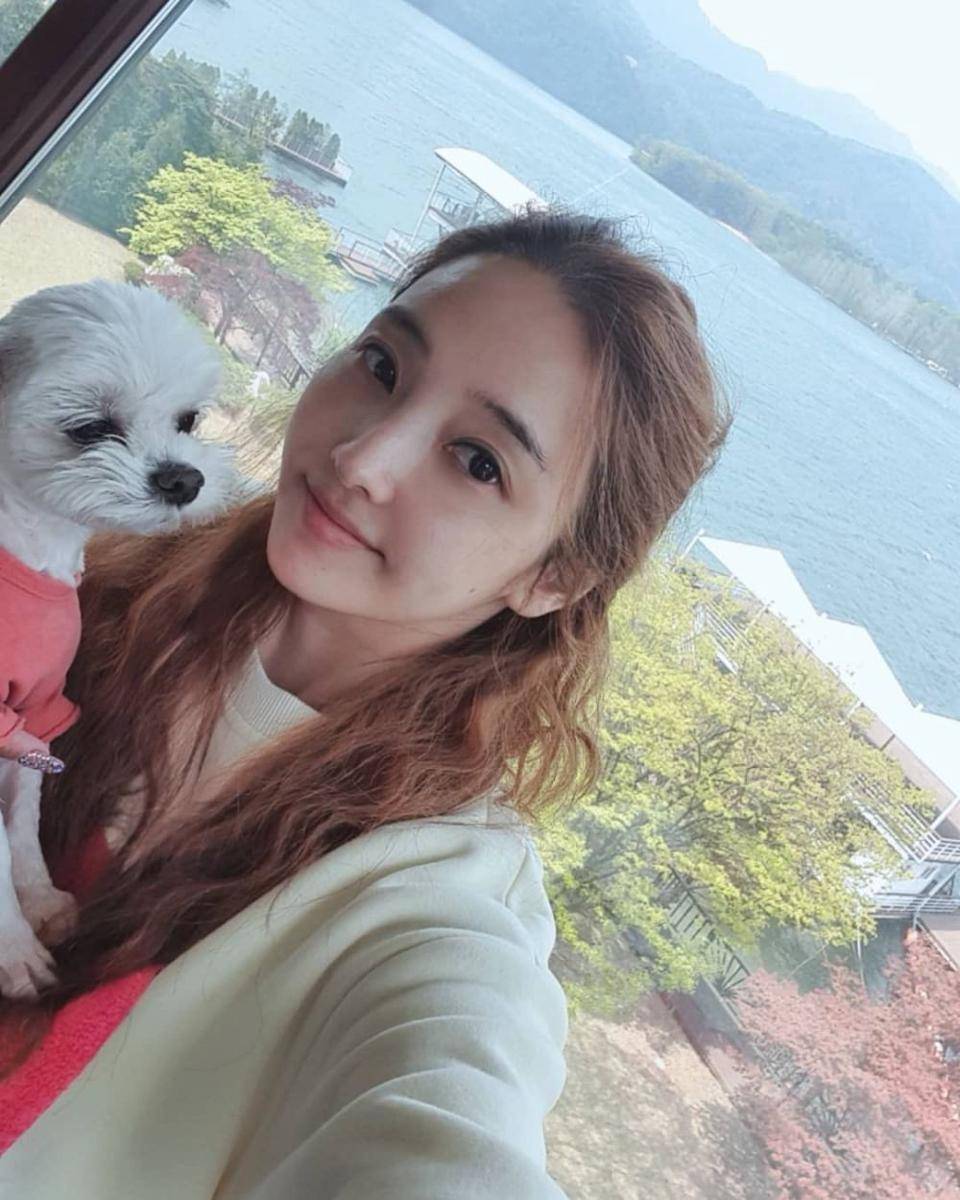 Han Chae Young (instagram.com/han_chae_young_)