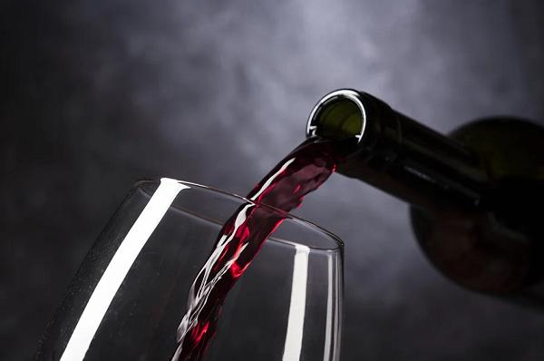 Pemilik Wine Berlogo Halal Dilaporkan ke Polda Metro Jaya