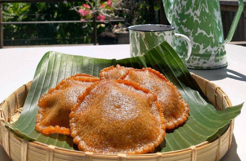 Kue cucur (instagram.com/tehmanisbali)