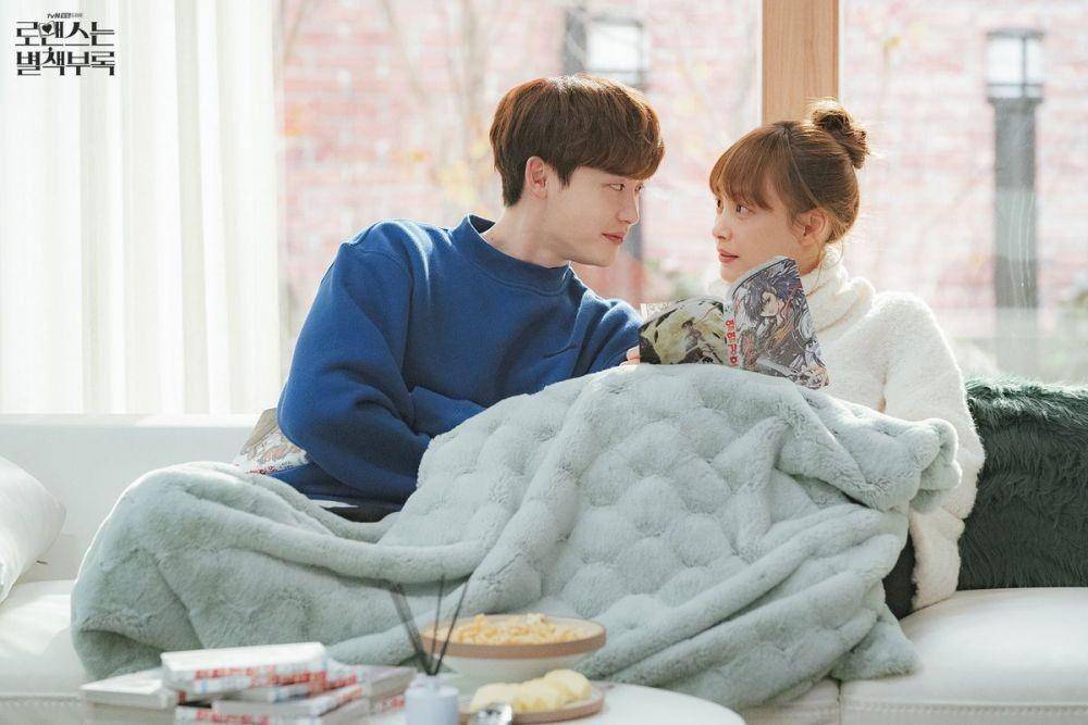 Cuplikan drama Romance is a Bonus Book (dok. tvn/Romance is a Bonus Book)