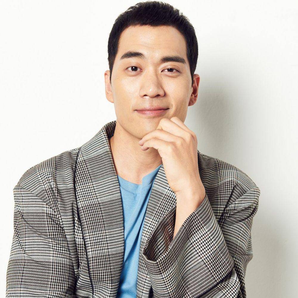 Ahn Chang Hwan (instagram.com/changhwan0628)