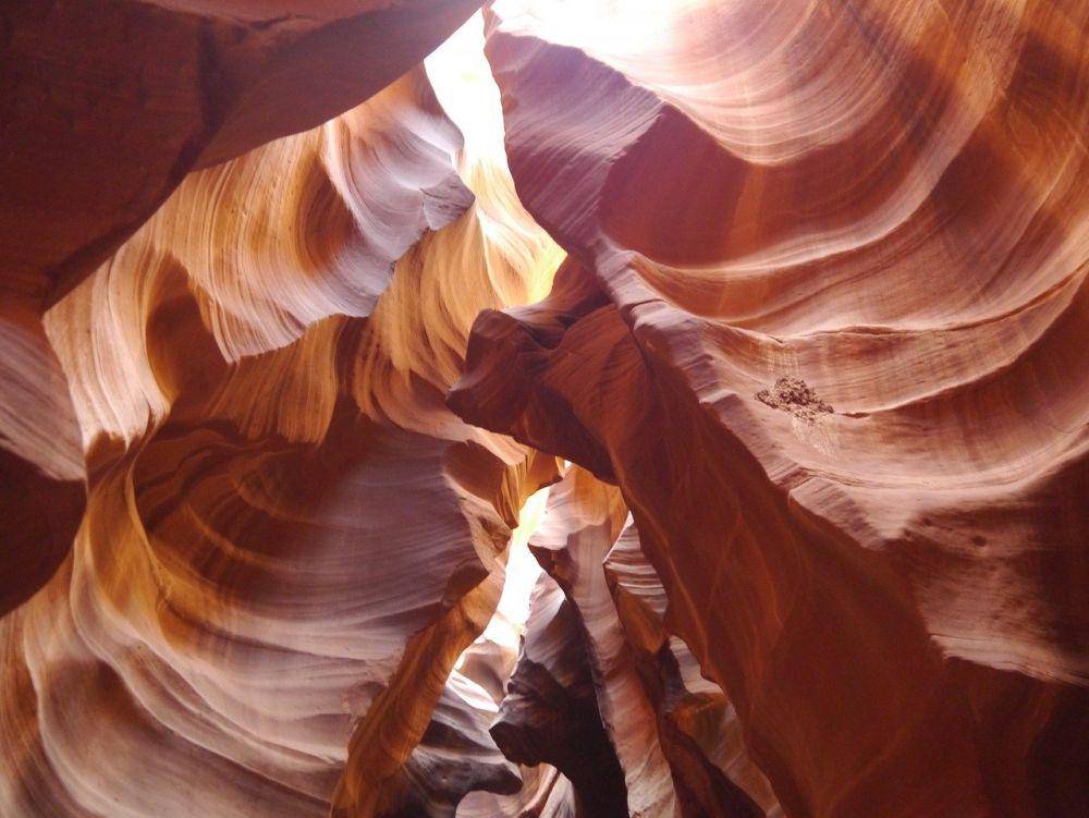 Antelope Canyon (pixabay.com/whitejack012)