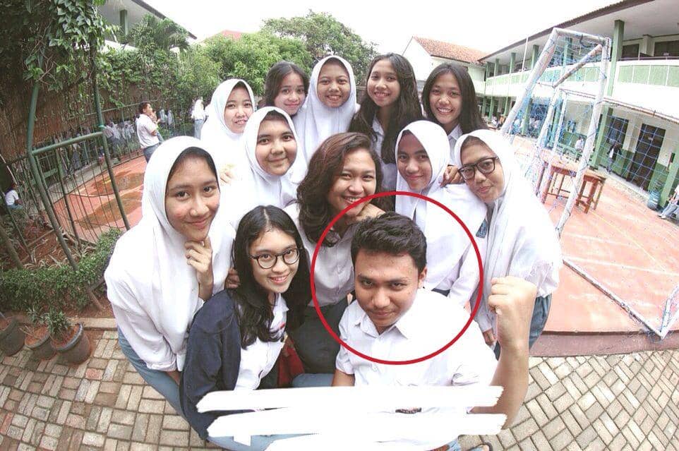 Keanu (instagram.com/keanuagl)