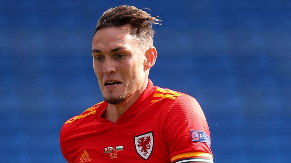 potret Connor Roberts bersama Timnas Wales(skysports.com)