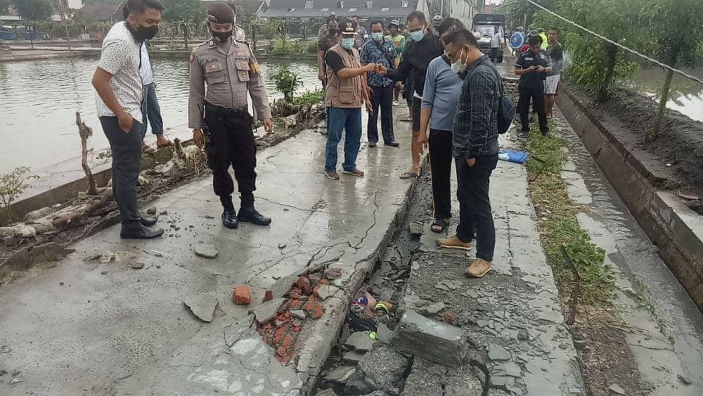 Lokasi robohnya tembok yang memakan korban di Kota Blitar. IDN Times/ istimewa