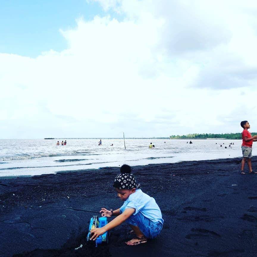 Ilustrasi Pantai Pulau Bungkuk (instagram.com/chacavarienthina)