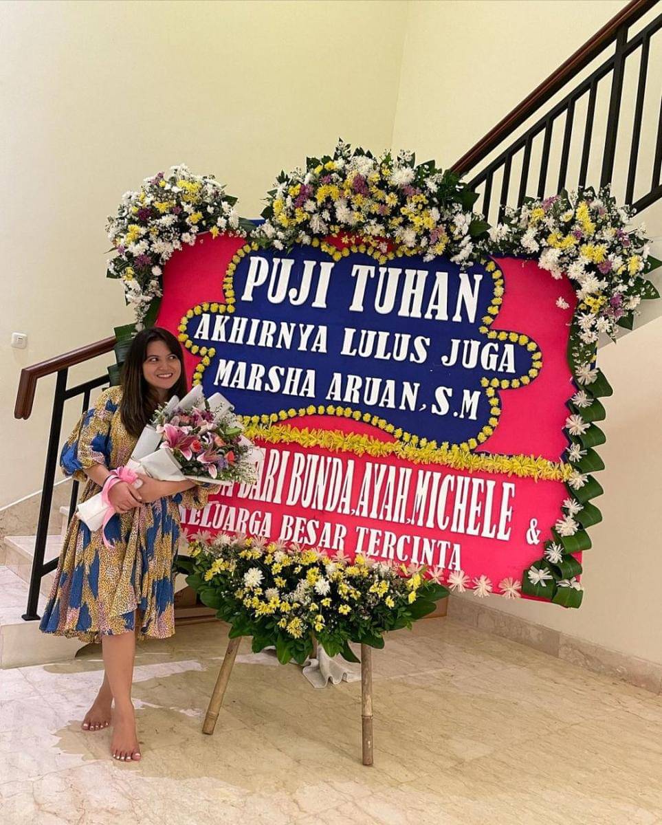 Momen kelulusan Marsha Aruan. (instagram.com/aruanmarsha)