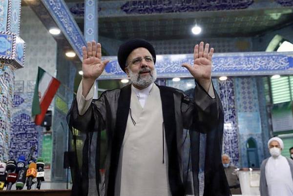 Calon Presiden Iran, Ebrahim Raisi, berhasil memenangkan Pemilu Presiden Iran 2021 pada hari Sabtu, 19 Juni 2021, waktu setempat. (Twitter.com/AsimNaseer81)
