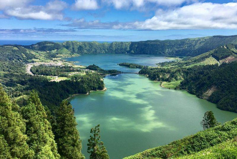 Lagoa das Sete Cidades (livingazores.com)