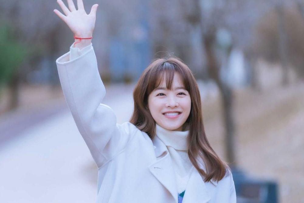 Terlihat Simpel, 9 Harga Tas Park Bo Young di Doom at Your Service