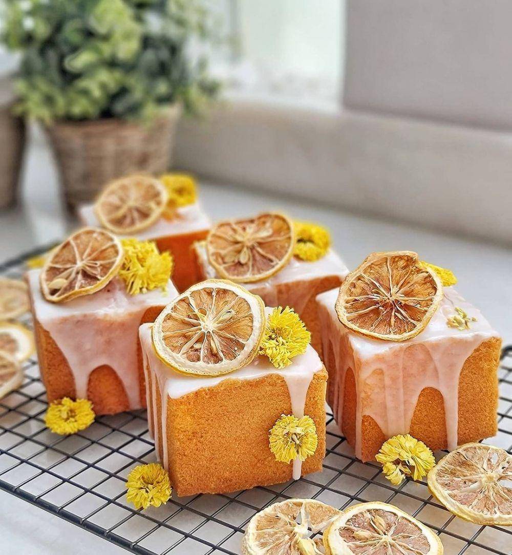 lemon pound cake (instagram.com/rondut)