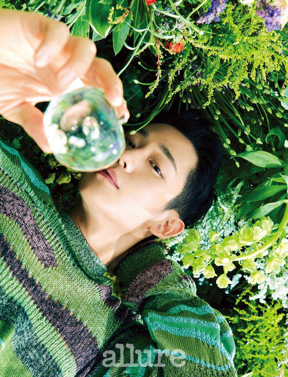 Jung Hae In (allurekorea.com)