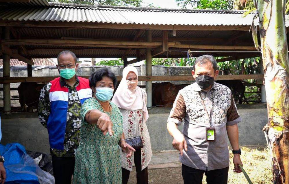 Pertamina melalui Marketing Operation Region (MOR) II bekerja sama dengan Yayasan Rumah Energi (YRE), membangun 40 unit teknologi biogas di Lampung Tengah. (Dok. Pertamina)