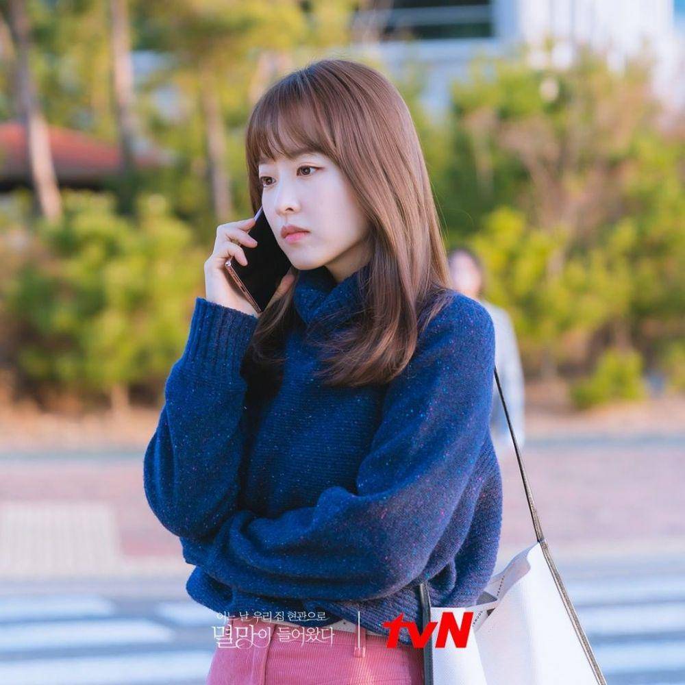 Park Bo Young di Doom at Your Service (instagram.com/tvndrama.official)