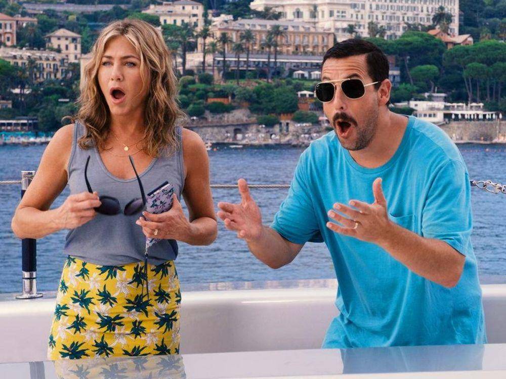 Jennifer Aniston dan Adam Sandler (independent.co.uk)