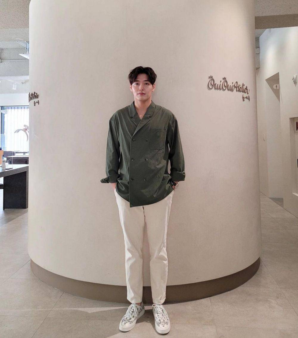 Kang Ha Neul (instagram.com/th_company_official)