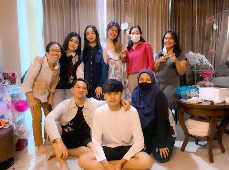 Ultah Lyodra (instagram.com/bellasallfa)
