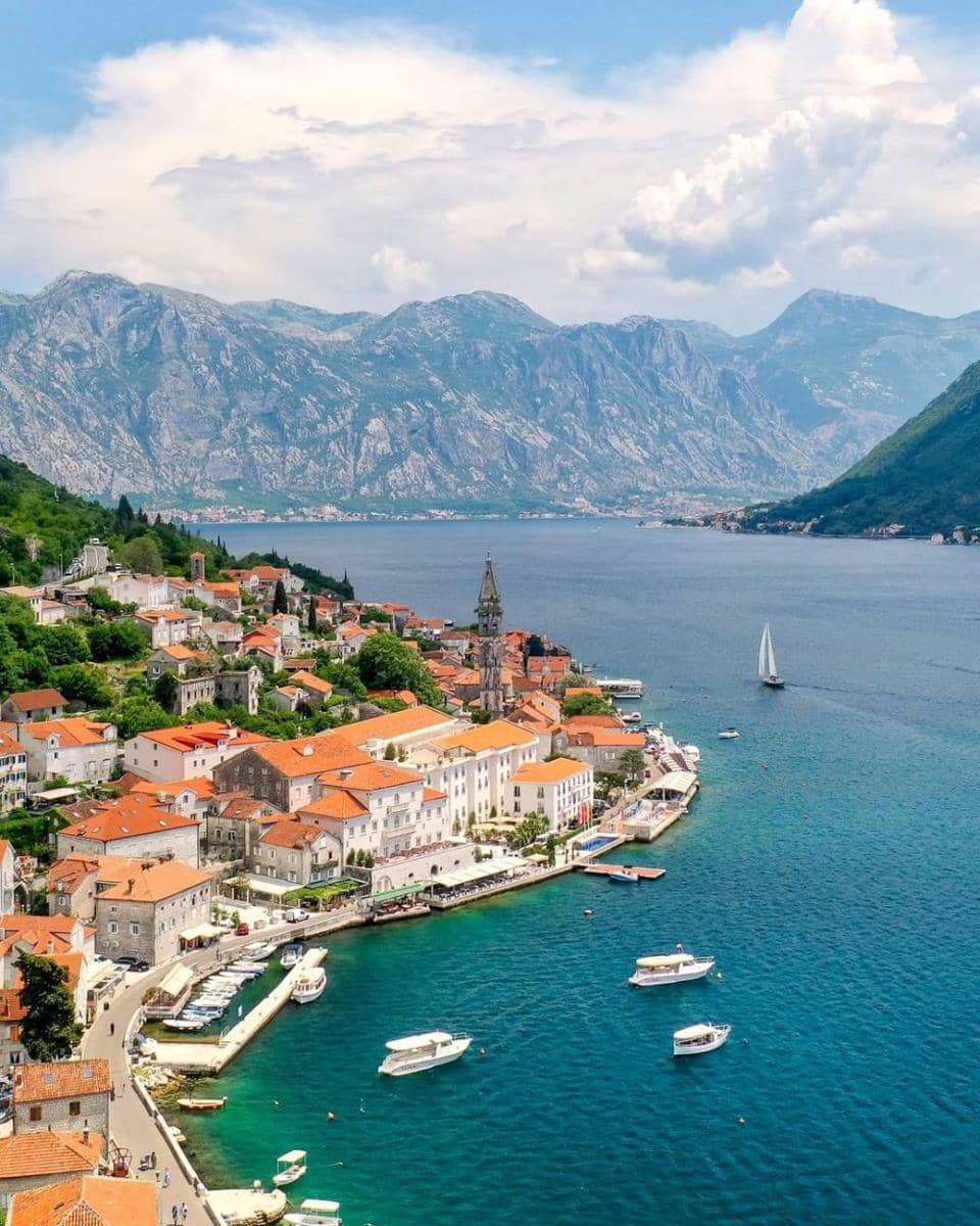 Kota Perast (instagram.com/m.drone.montenegro)