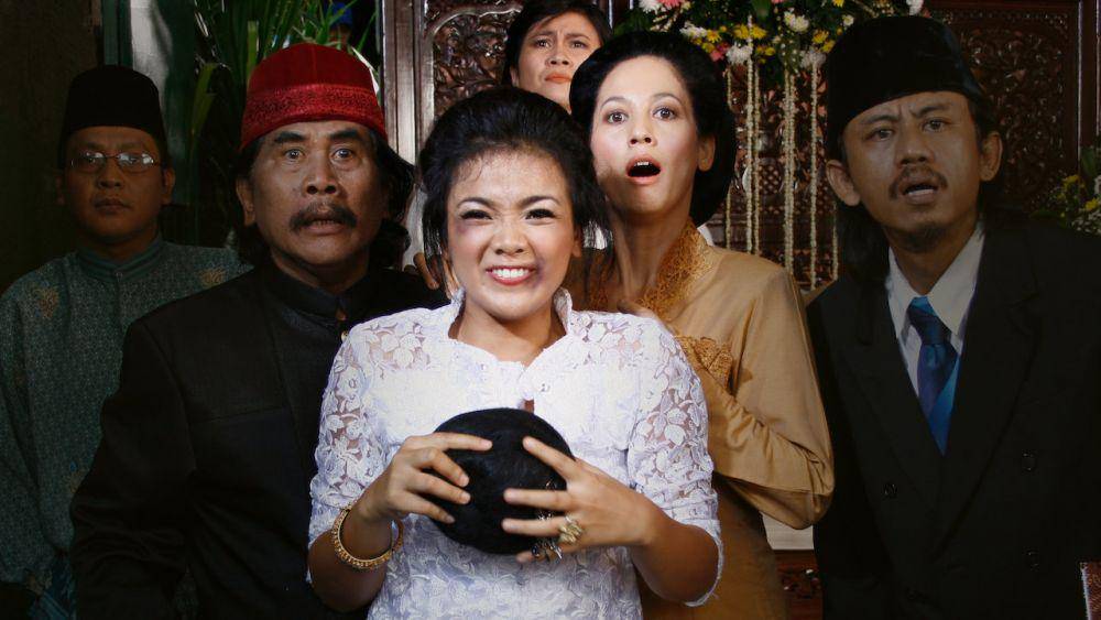 cuplikan film Get Married (netflix.com)