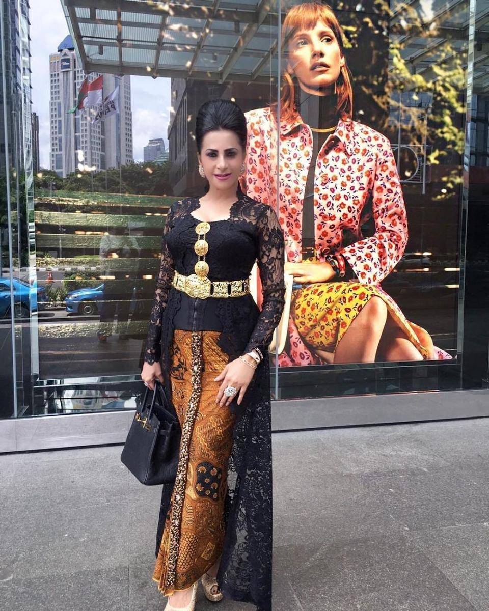 Kebaya Keluarga Tasya Farasya (instagram.com/ala_instyle)