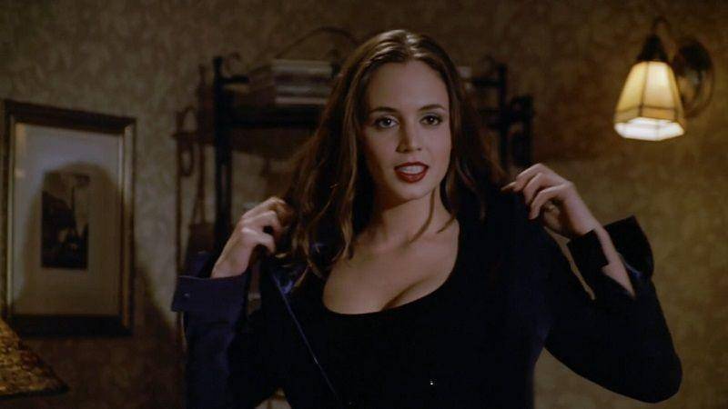 Eliza Dushku sebagai Faith. Dok. 20th TV