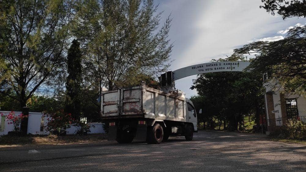 Banda Aceh Hanya Mampu Angkut 180 Ton Sampah Per Hari ke TPA Regional