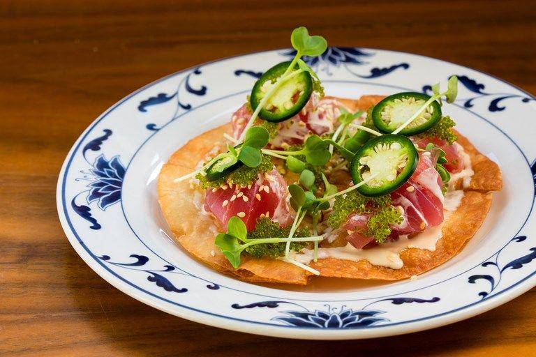 Sashimi pizza (greatbritishchefs.com/Scott Hallsworth)