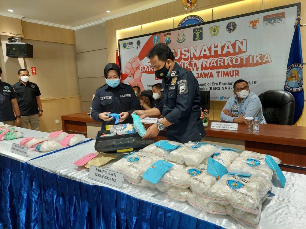 6,4 Kg Sabu dan 203 Ribu Pil Ekstasi Dimusnahkan BNNP Jatim