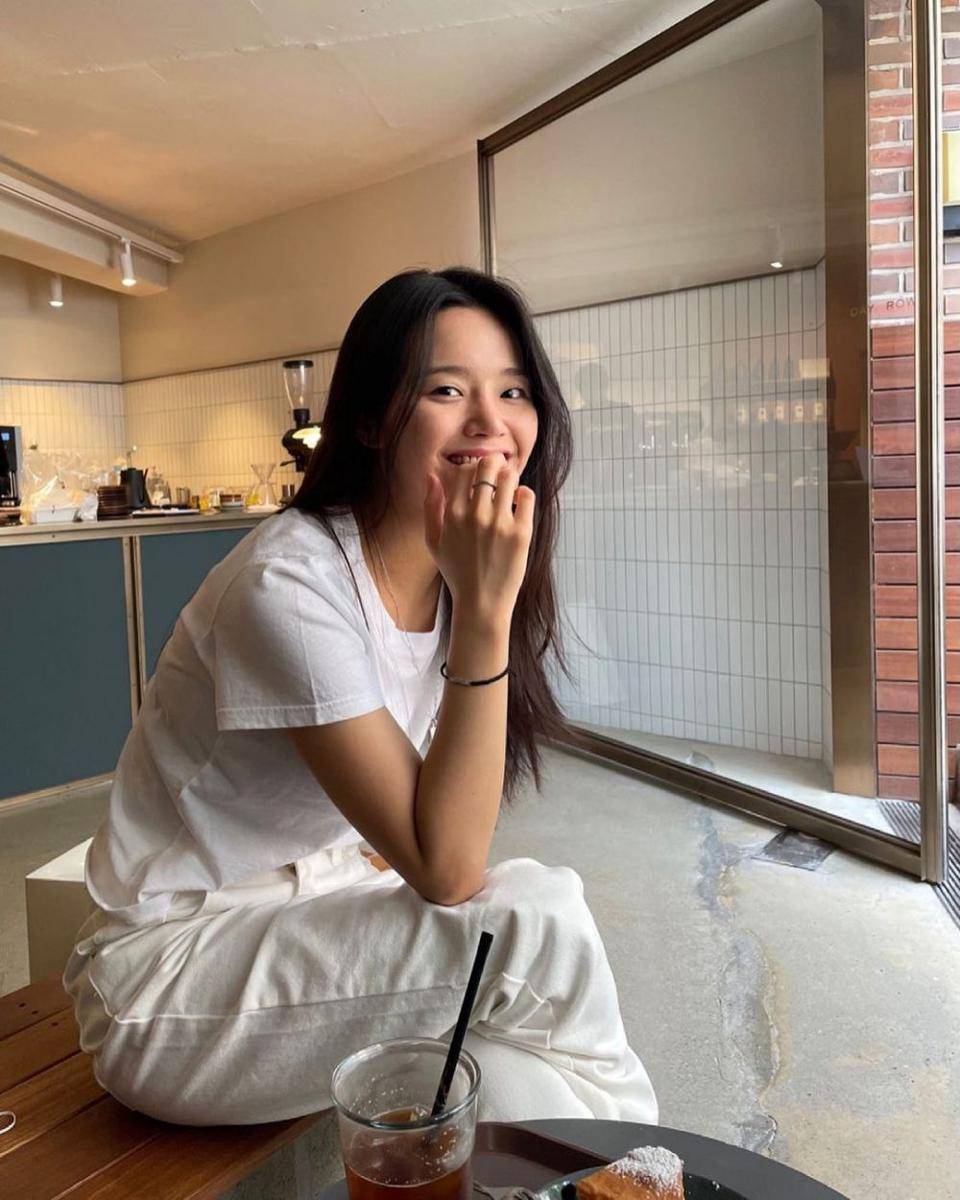 Z.Hera (instagram.com/z_hera)