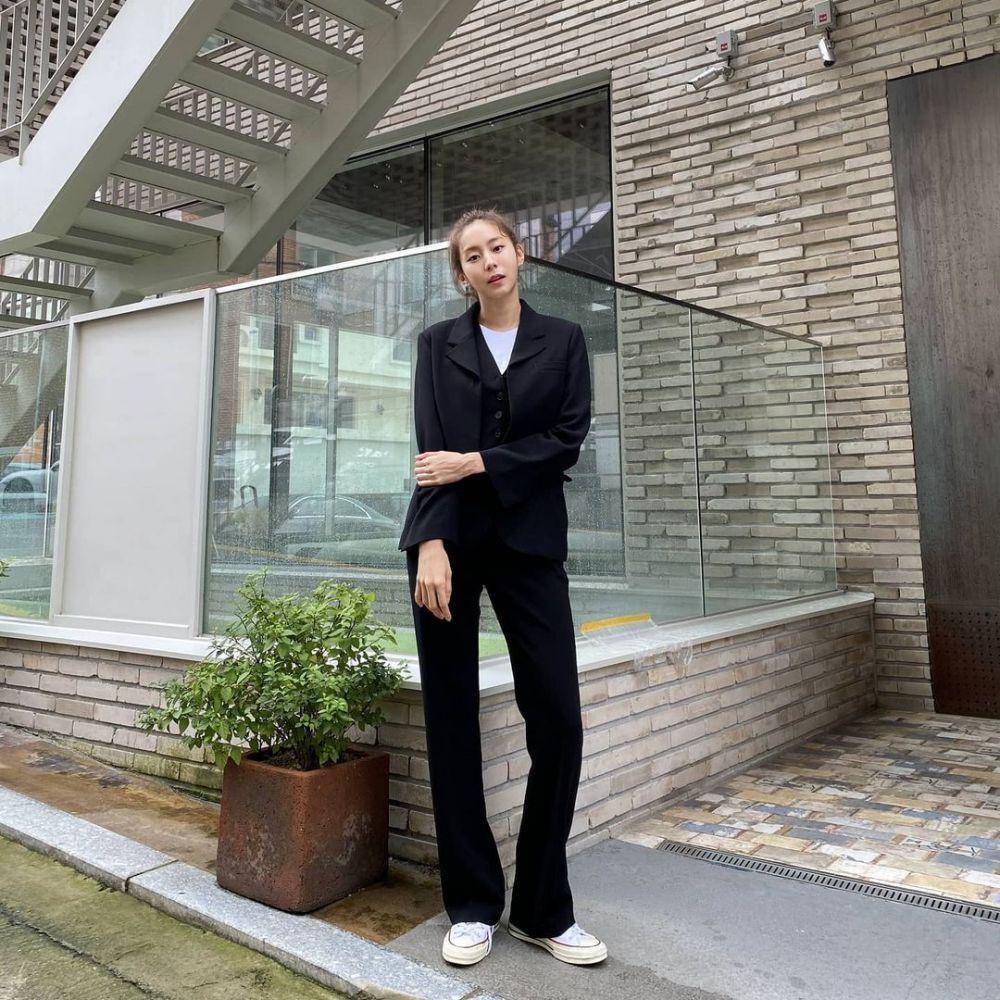 Uee (instagram.com/kim_uieing49)