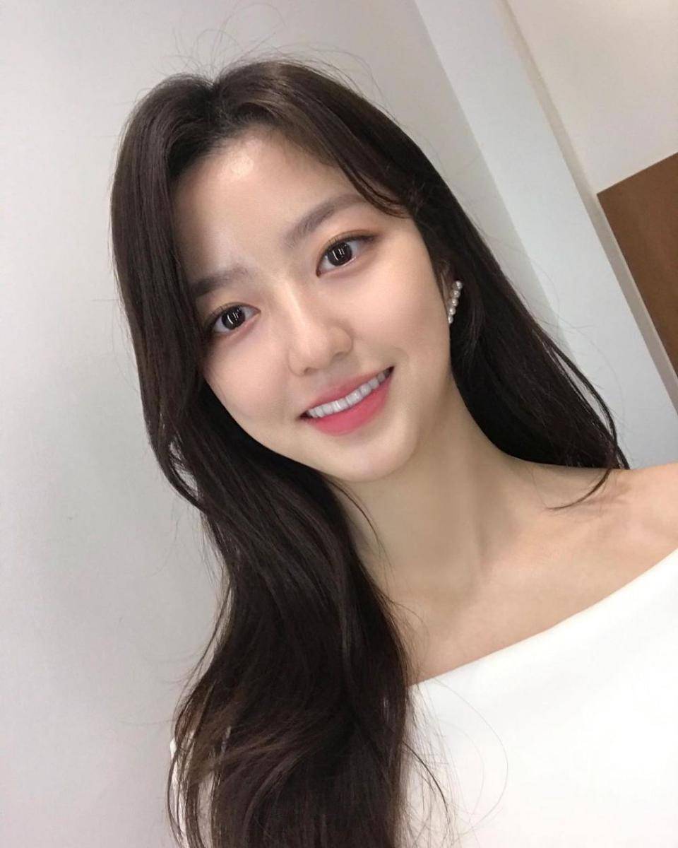 Kim Hyun Soo (instagram.com/hyeon0_0soo)