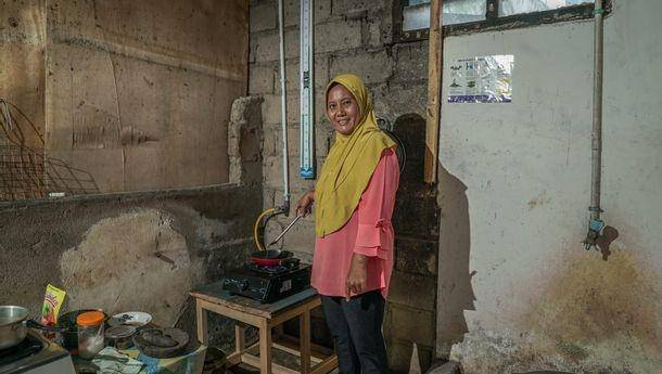 Salah satu warga Desa Mandiri Energi Lampung Tengah yang didirikan PT Pertamina (Persero) MOR II dan Yayasan Rumah Energi (YRE). (Dok. Pertamina)